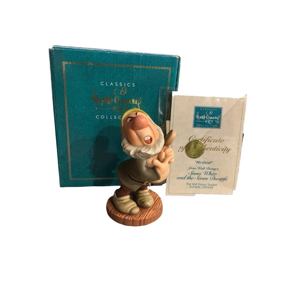 WDCC Disney‎ Snow White Seven Dwarfs Ah Choo Sneezy Figurine with COA Box